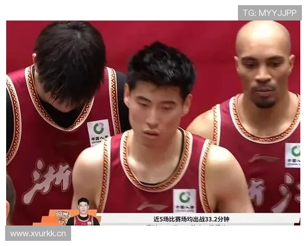 程帅澎撞篮架头颈受伤紧急送医